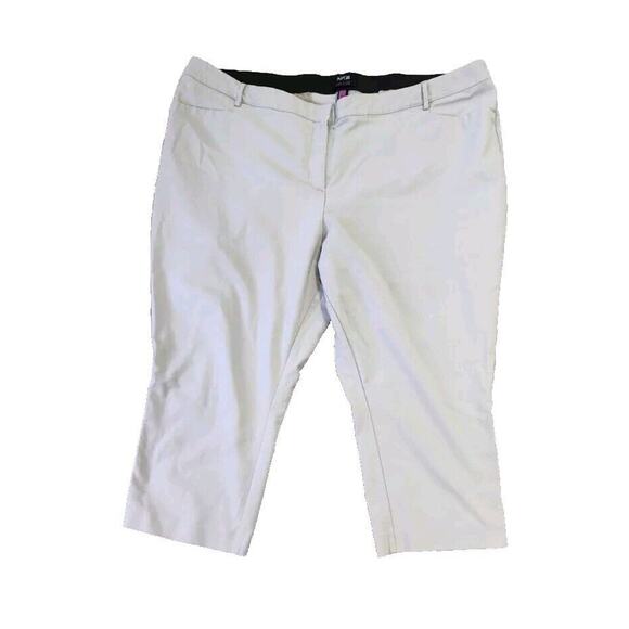 Apt. 9 Capri Pants Womens Sz 24 khaki Straight Leg Curvy Fit - Picture 1 of 10